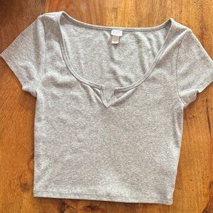 Colsie Light Gray Women's Crop Top